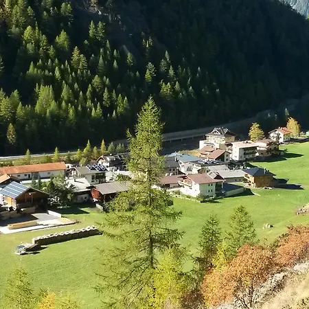 Bed & Breakfast Haus Sonnschein 4*