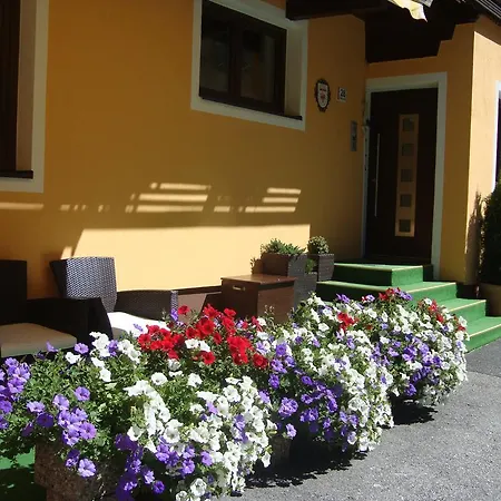 Haus Sonnschein Bed and breakfast 4*