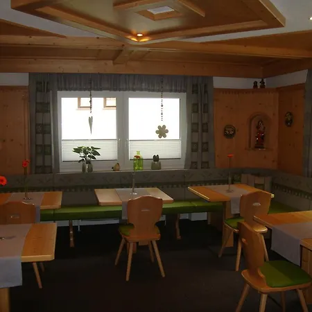 Haus Sonnschein Зёльден