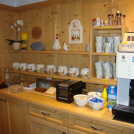 Bed & Breakfast Haus Sonnschein 4*