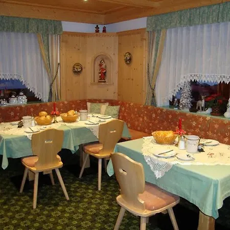 Bed & Breakfast Haus Sonnschein Sölden