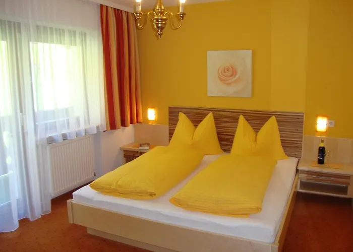 Haus Sonnschein Bed and breakfast 4*