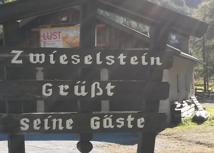 לינה וארוחת בוקר Haus Sonnschein זולדן